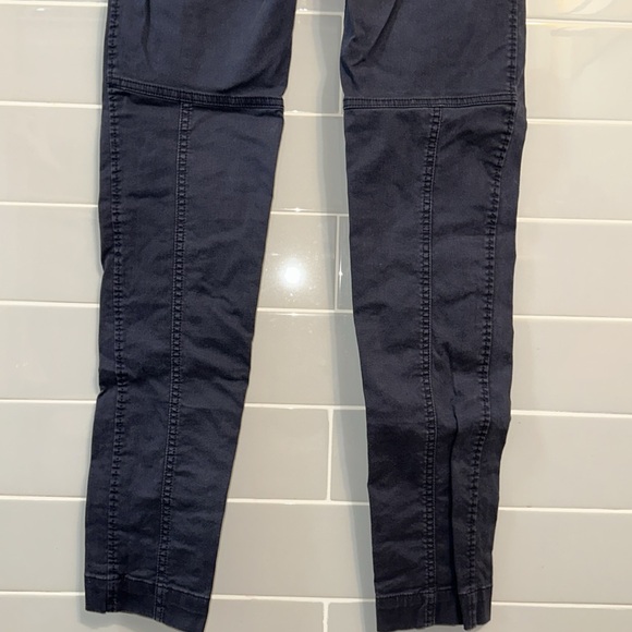 Gap Super Skinny Khakis - Picture 12 of 15